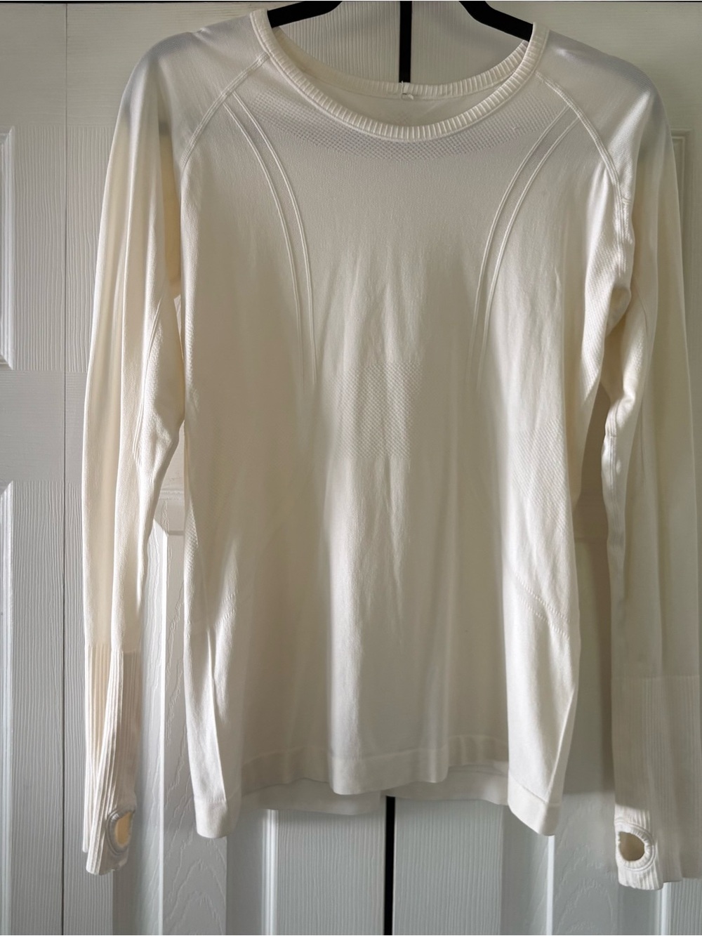 Lululemon Swiftly Tech along Sleeve, White, size 4